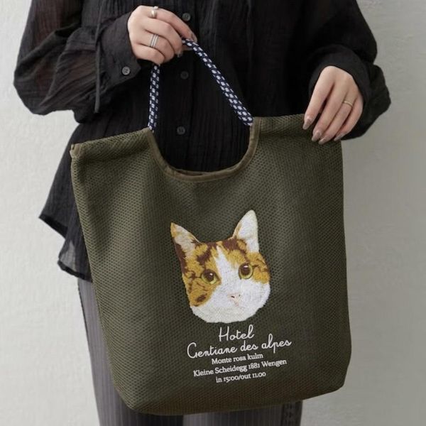 SOBIA 貓咪大臉刺繡網眼托特包 
