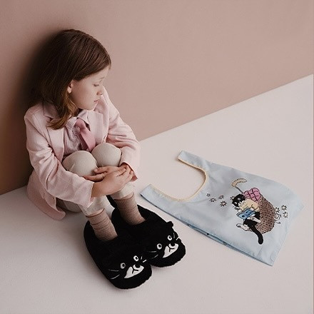 Afternoon Tea x Choi Yeon-Ju 賓士貓毛絨室內拖鞋 