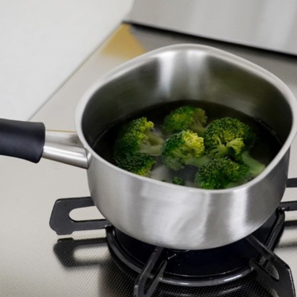 柳宗理 18-8不鏽鋼牛奶鍋 16cm附蓋 