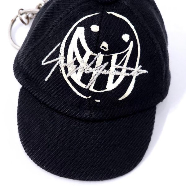 NewErax山本耀司棒球帽造型吊飾 