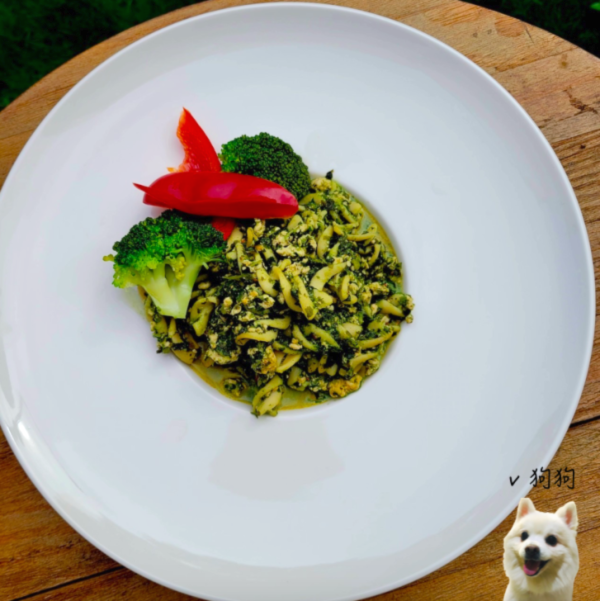 毛私廚狗狗【義麵鮮食包】｜菠菜雞肉義大利捲捲麵｜單包 200 克 