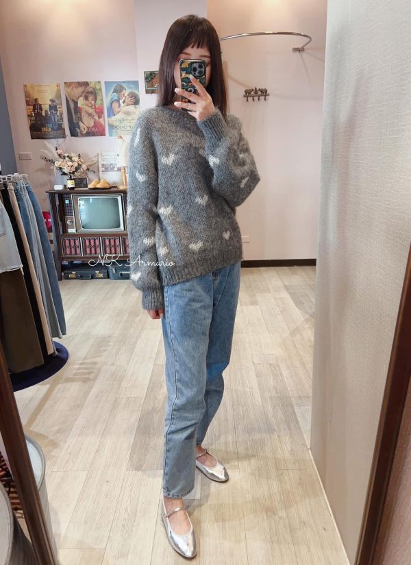 舒服好搭愛心毛衣 