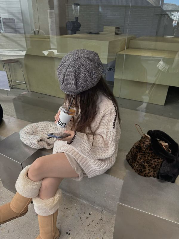 冬天只想穿這件-粗針配色毛衣(2色) 