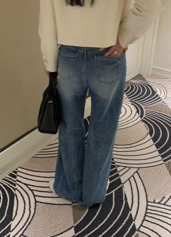 一年四季都能反覆搭配-水洗刷色微破直筒丹寧 