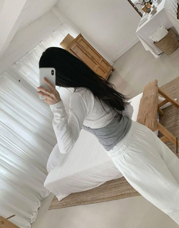 不是太刻意的小性感-繞脖上衣() 