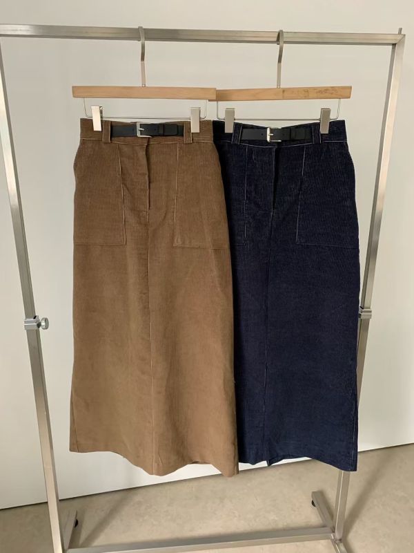 秋冬的時髦質感-皮帶燈芯絨裙(2色) 