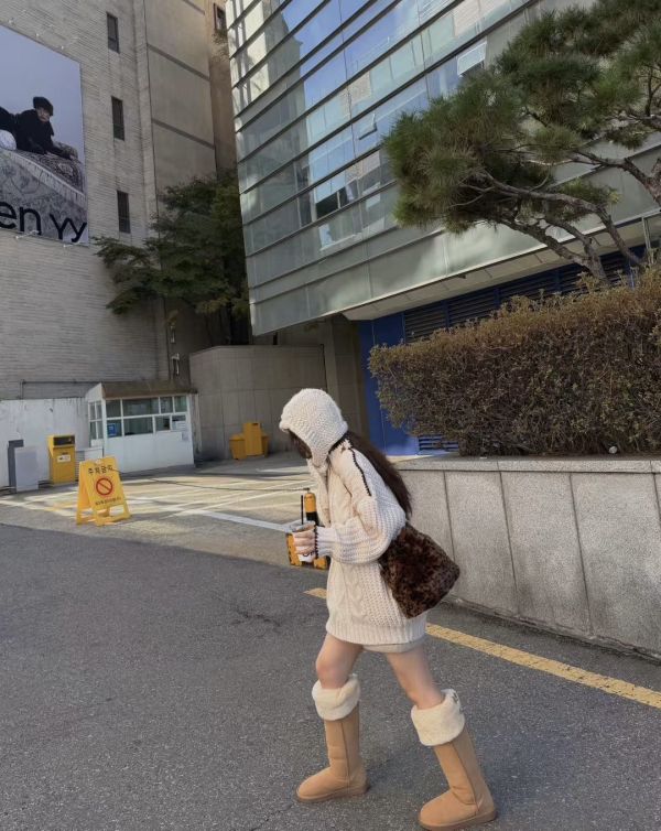 冬天只想穿這件-粗針配色毛衣(2色) 