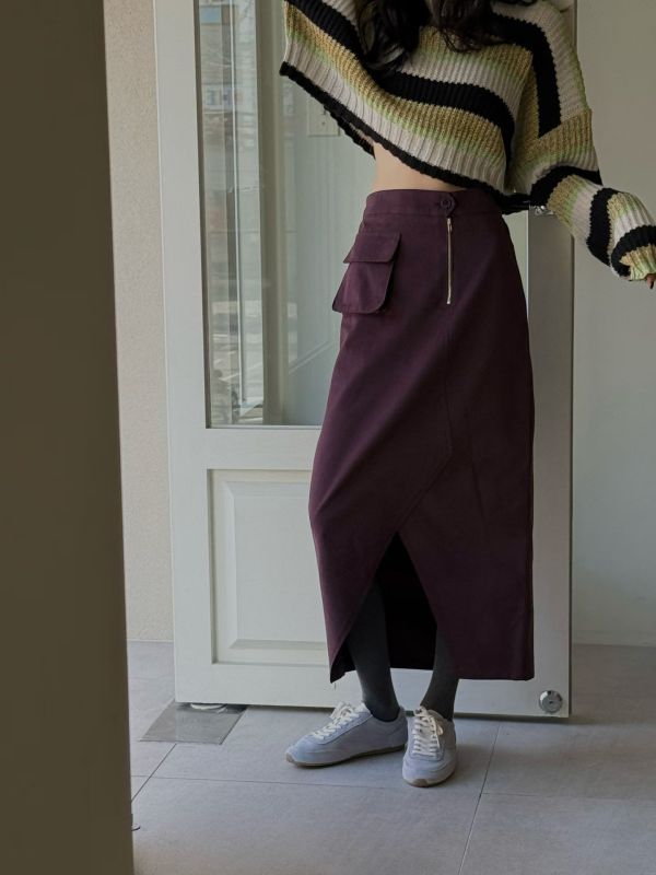 輕盈俐落不對稱開衩長裙(2色) 