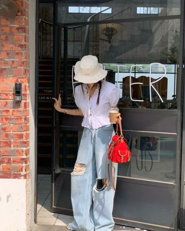 時髦又吸睛的日常丹寧褲 