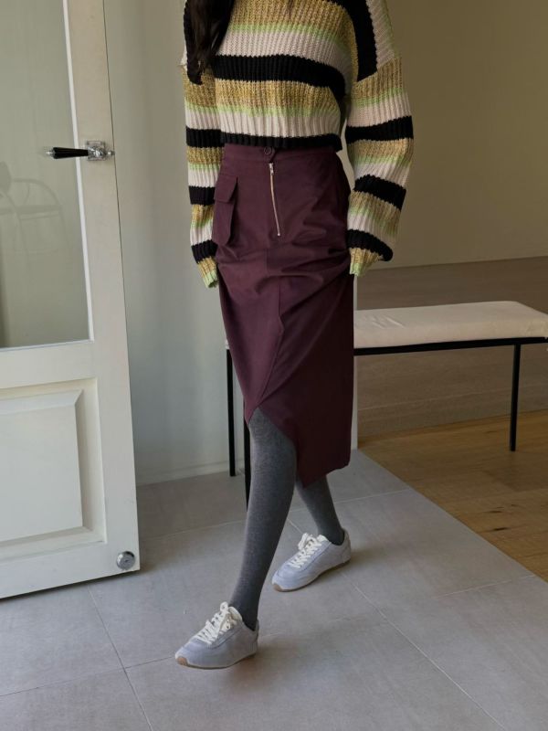 輕盈俐落不對稱開衩長裙(2色) 