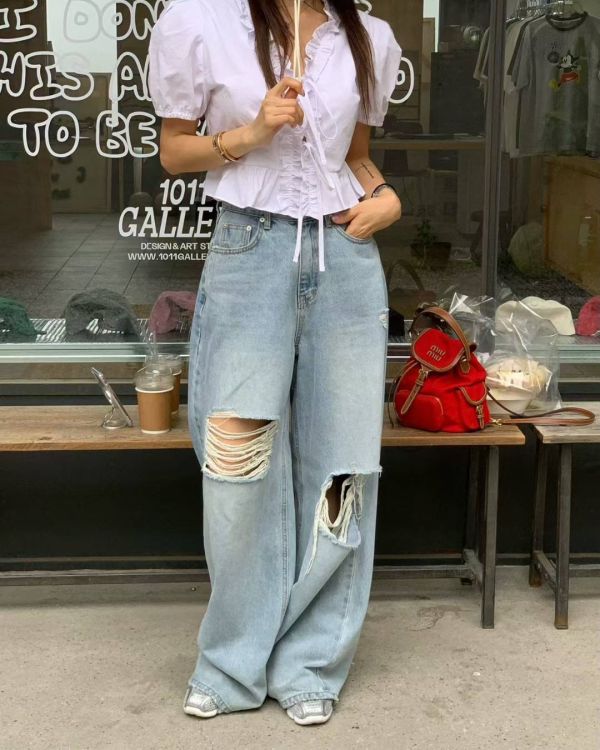 時髦又吸睛的日常丹寧褲 