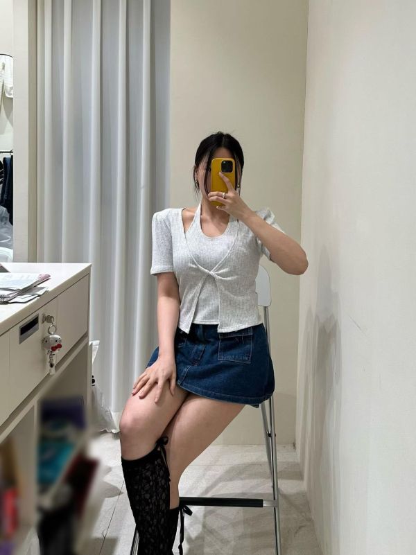 簡約溫柔層次感上衣(4色) 