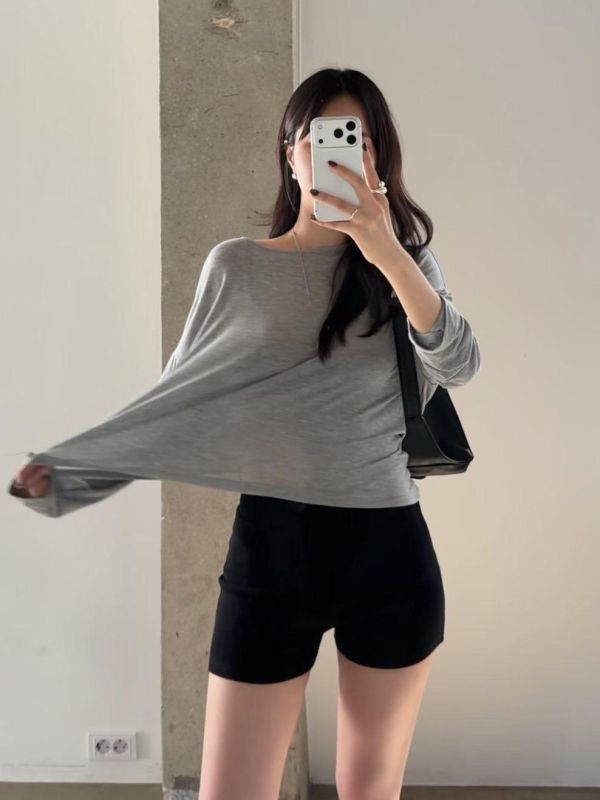 小性感穿進日常裡美背tee(3色) 