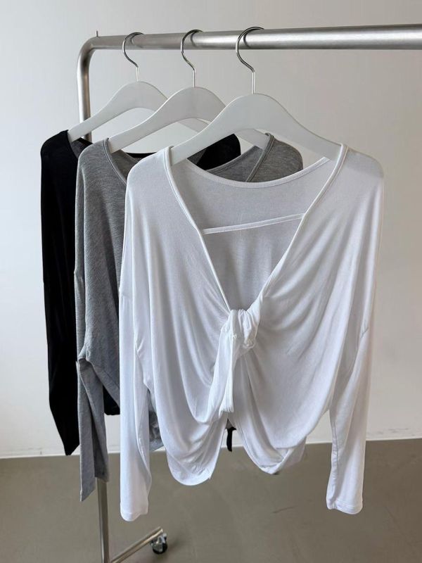 小性感穿進日常裡美背tee(3色) 