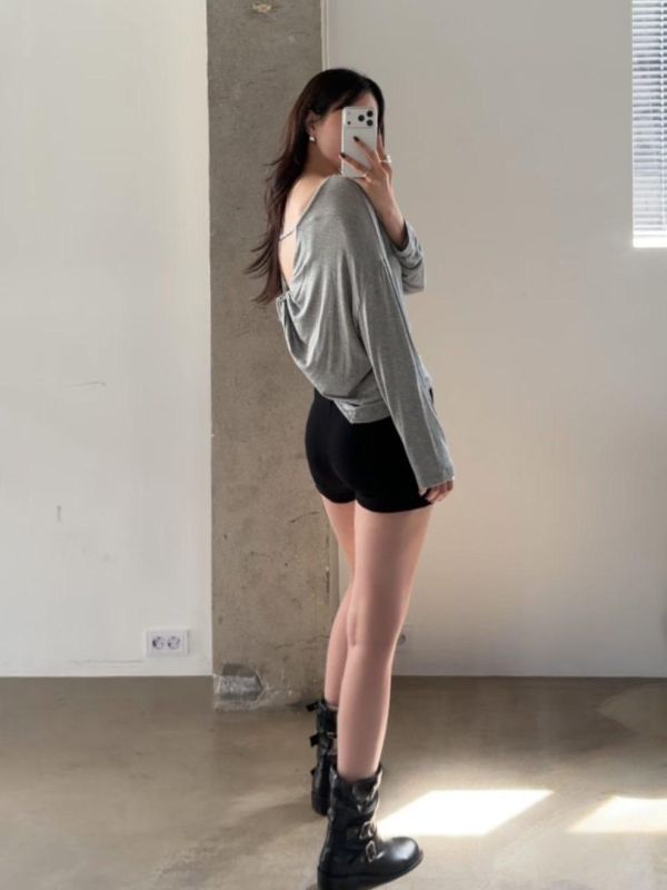 小性感穿進日常裡美背tee(3色) 