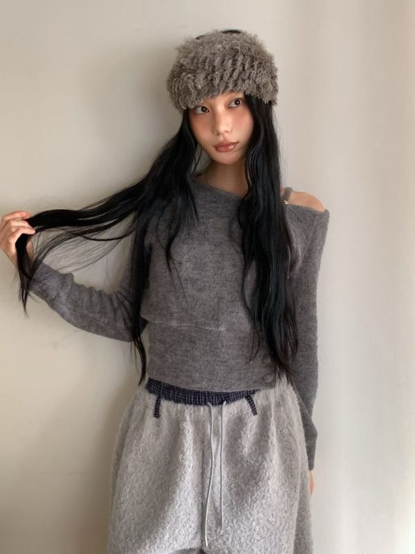 單穿就很有女人味-微短版毛絨上衣(4色) 