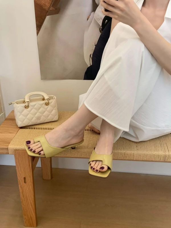 穿出乾淨又有個性-套趾低跟鞋(4色) 