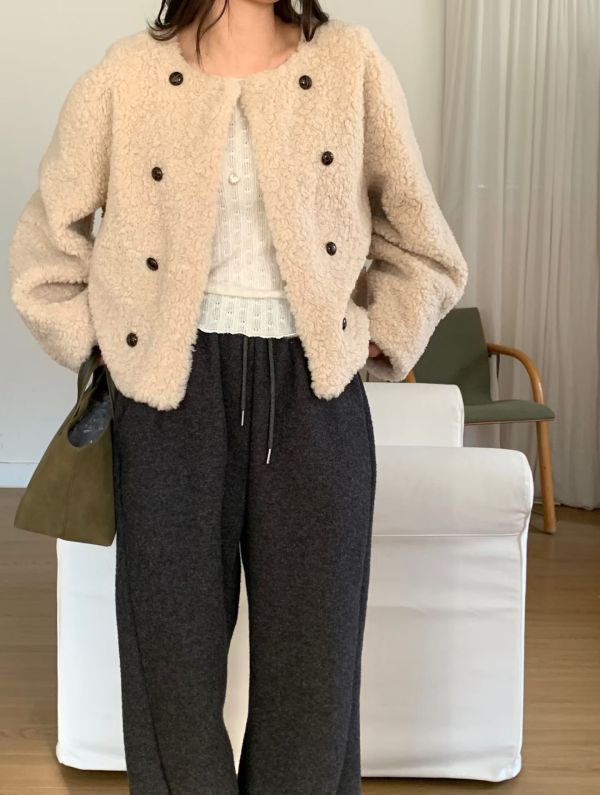 俐落的冬日比例-排扣毛毛外套(2色) 