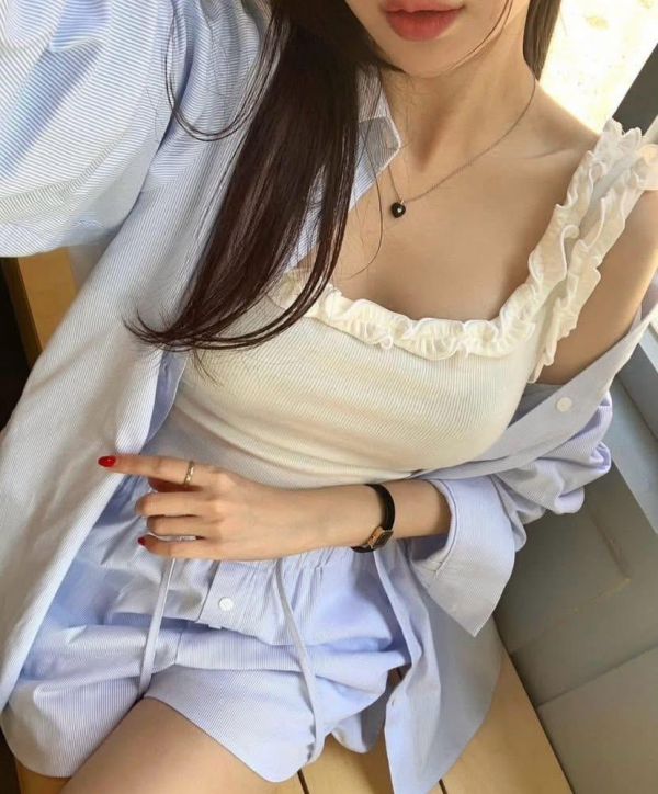 簡單一件就很吸睛-2穿擠花背心(5色) 