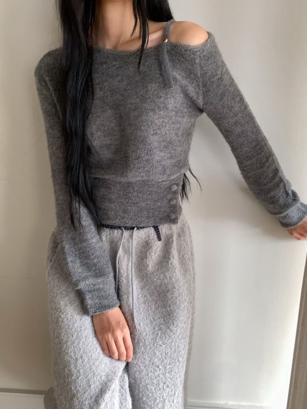 單穿就很有女人味-微短版毛絨上衣(4色) 