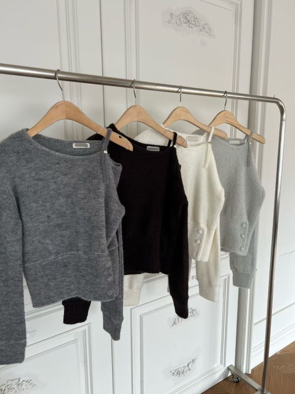 單穿就很有女人味-微短版毛絨上衣(4色) 