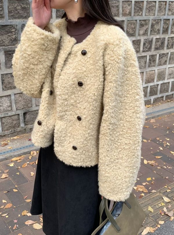 俐落的冬日比例-排扣毛毛外套(2色) 