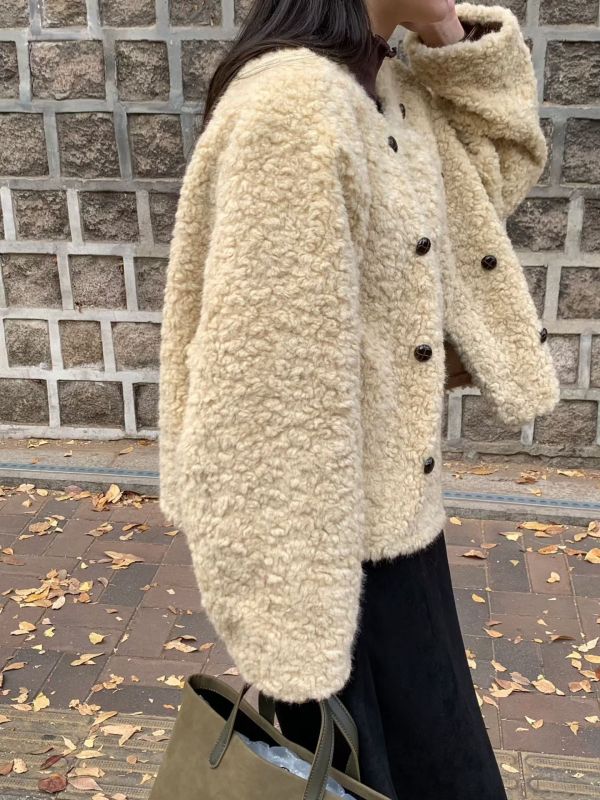 俐落的冬日比例-排扣毛毛外套(2色) 