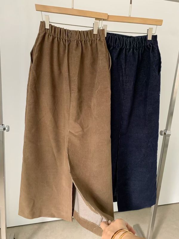 秋冬的時髦質感-皮帶燈芯絨裙(2色) 