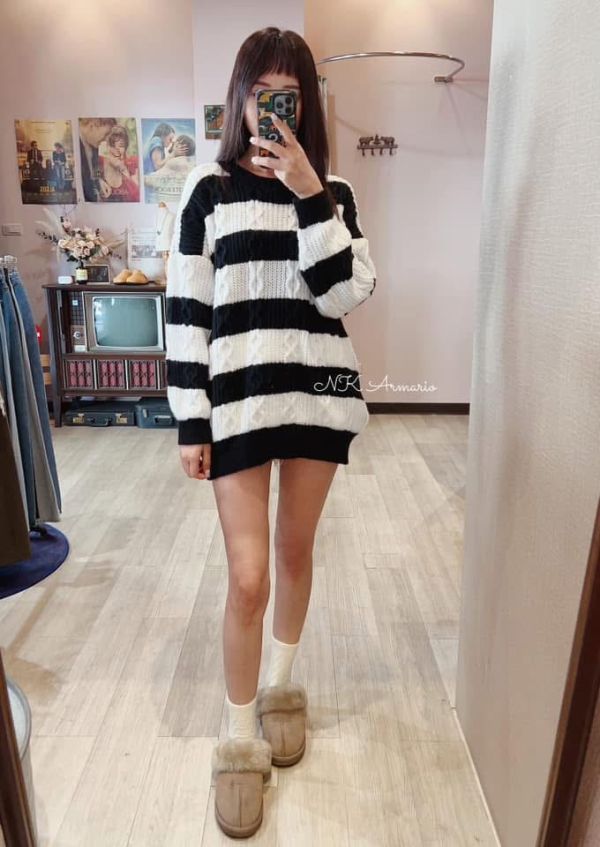 經典麻花條紋針織衣 