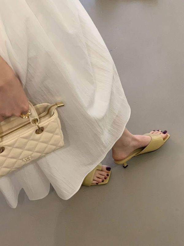 穿出乾淨又有個性-套趾低跟鞋(4色) 