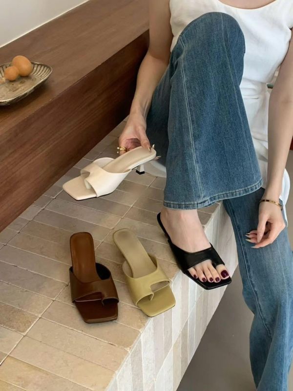 穿出乾淨又有個性-套趾低跟鞋(4色) 