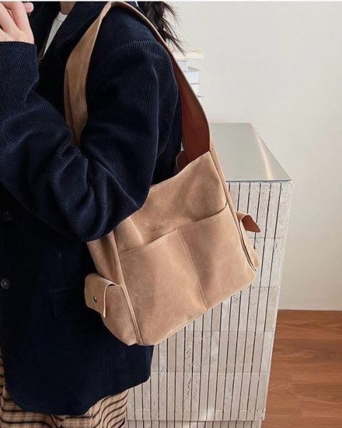 焦糖柔霧麂皮肩背包(3色) 