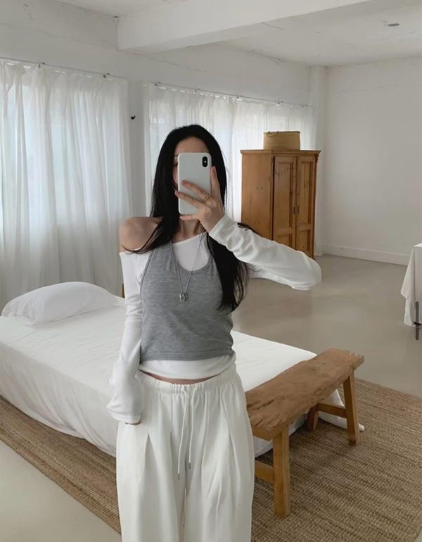 不是太刻意的小性感-繞脖上衣() 