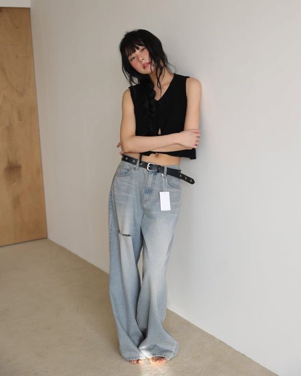 復古刷色後割破丹寧褲 