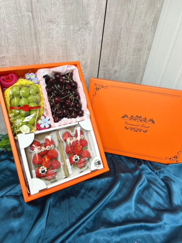 <年節禮盒>S069櫻莓香頌禮盒 