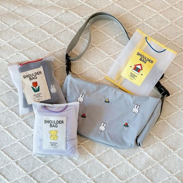 SOLEIL Miffy 輕量防水可收納彎月包 