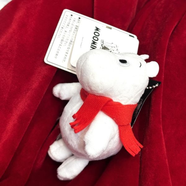 moomin shop限定 嚕嚕米紅圍巾吊飾 