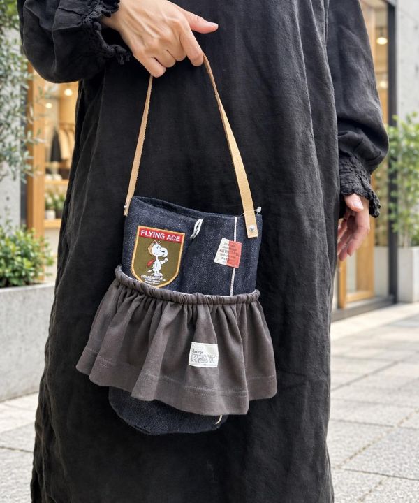 OLDBETTY’S × SNOOPY｜荷葉邊牛仔水桶包 