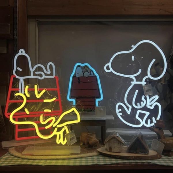 PEANUTS Snoopy 狗屋 LED 霓虹燈 