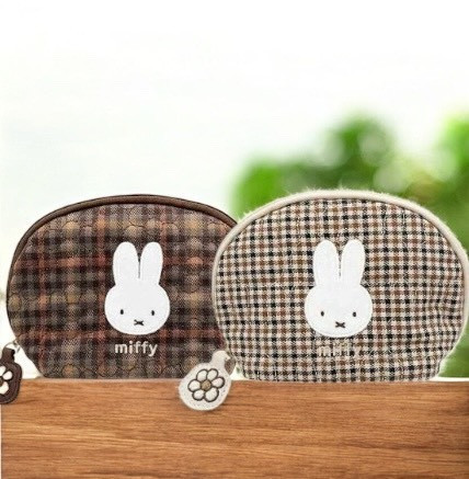 mc. 米菲絎縫格紋刺繡半圓收納包 