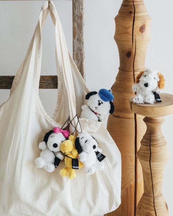SNOOPY MUSEUM 絨毛背包玩偶吊飾 