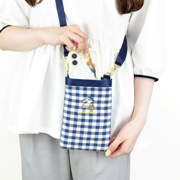 SNOOPY 歐拉夫格紋斜背小包/手機包 