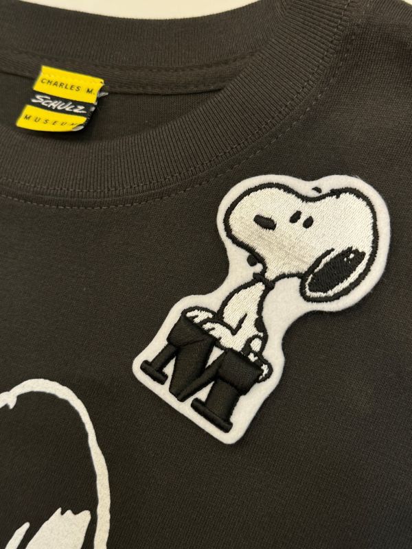 Snoopy Museum 經典LOGO 刺繡胸針/別針 