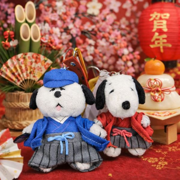 史努比 歐拉夫 新年和服毛絨玩偶登山扣吊飾 