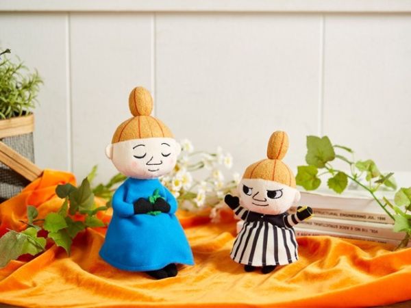 Moomin shop限定 Tove Jansson 小不點坐姿毛絨玩具 