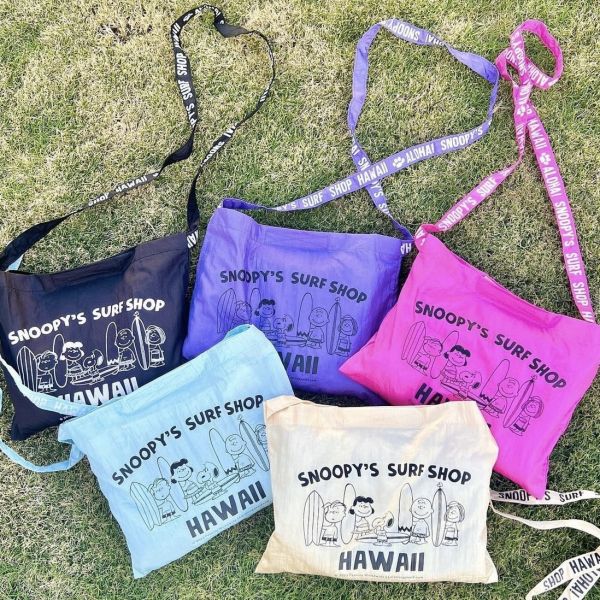 Snoopy surf shop  HAWAII 輕量斜揹袋 