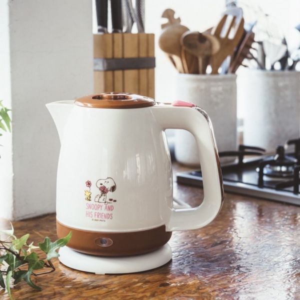 SNOOPY史努比抱花電熱水壺 
