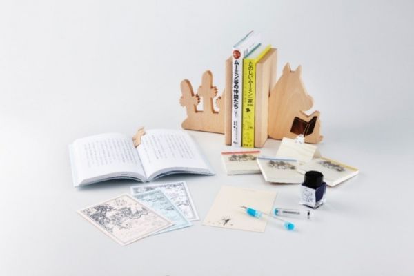 Moomin characters 木製書架 