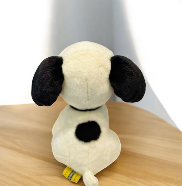 Museum 史努比50年代坐著毛絨玩偶(奶油) 