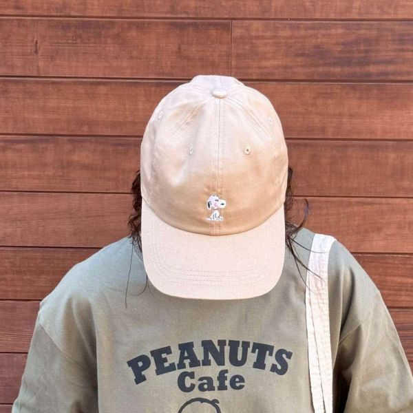 Peanuts cafe 史努比吐舌刺繡棒球帽 